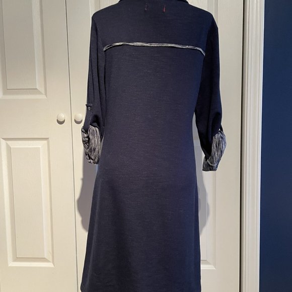 Max Studio Weekend Womens Dress Size Medium Navy Casual Comfy Pockets EUC - Picture 3 of 10